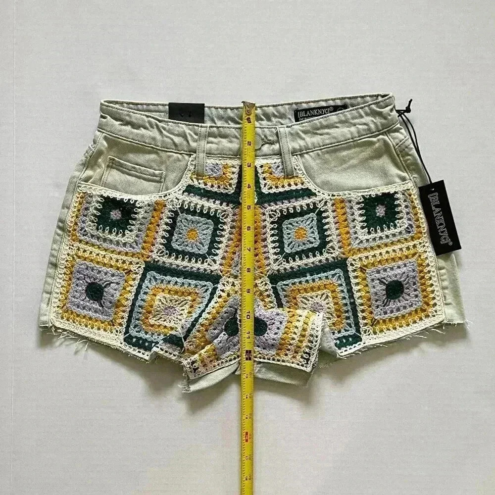 Blank NYC NEW The Barrow Vintage High-Rise Size 26 Crochet Denim Jean Sh… - Picture 5 of 9